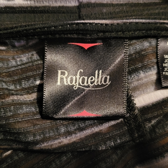 Rafaella two piece top - Picture 3 of 5